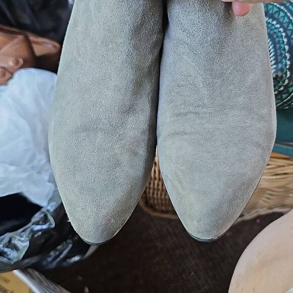 Cole Haan Gray Suede Buckle Zip Heels Booties Size 6B narrow - Picture 8 of 15